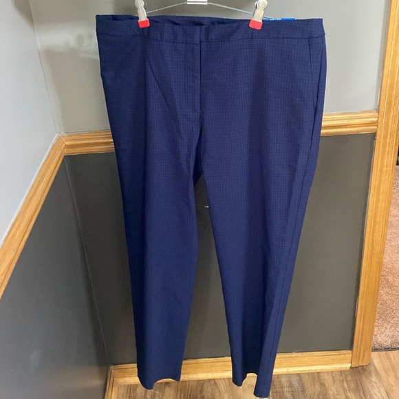 Mario Serrani black & navy comfort stretch slim fit cropped pants size 10 - Picture 2 of 7